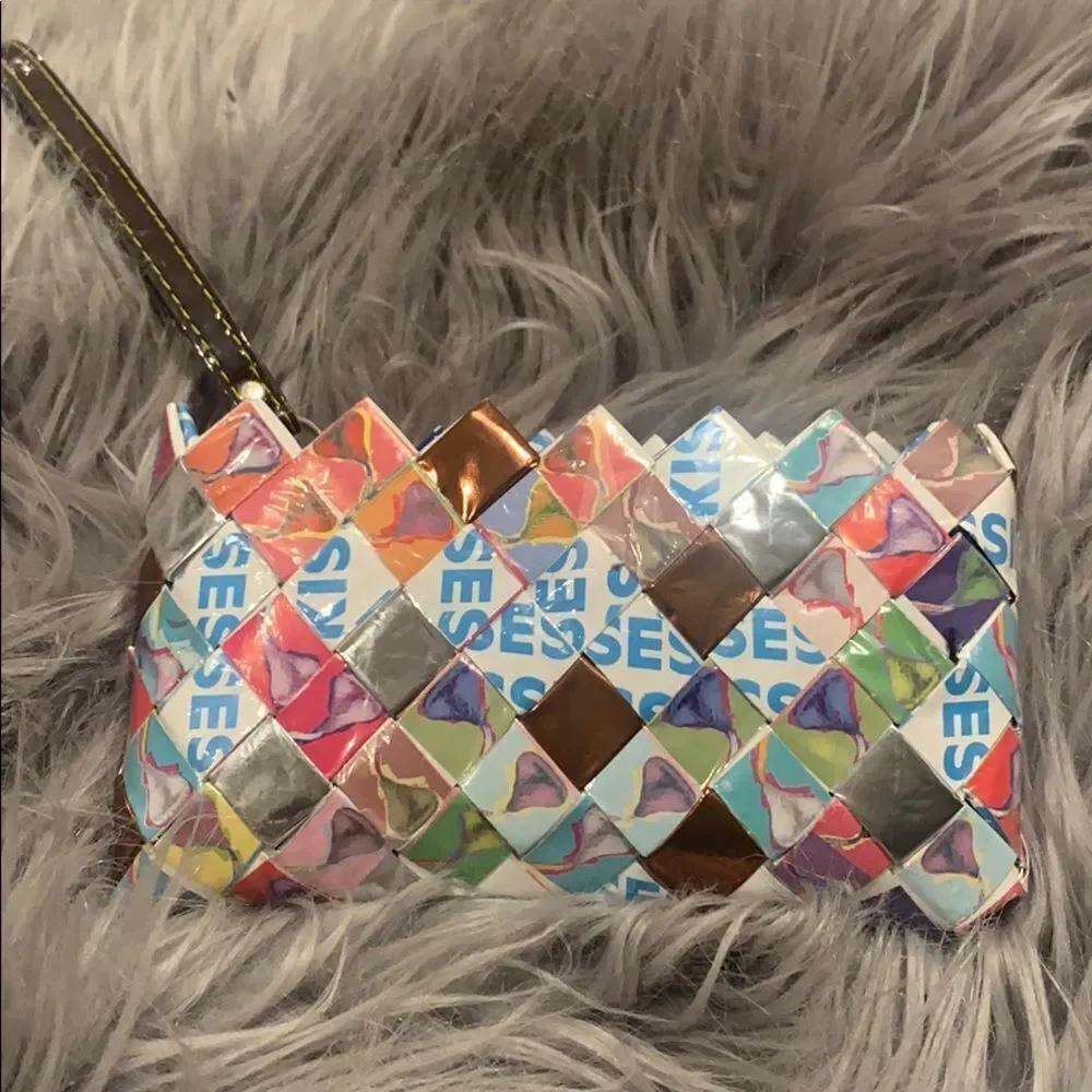 Kisses Wallet/Small Clutch